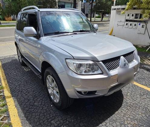 MITSUBISHI PAJERO 2.5 HD 4X4 8V TURBO INTERCOOLER DIESEL 4P MANUAL MITSUBISHI PAJERO 2.5 HD 4X4 8V TURBO INTERCOOLER DIESEL 4P MANUAL